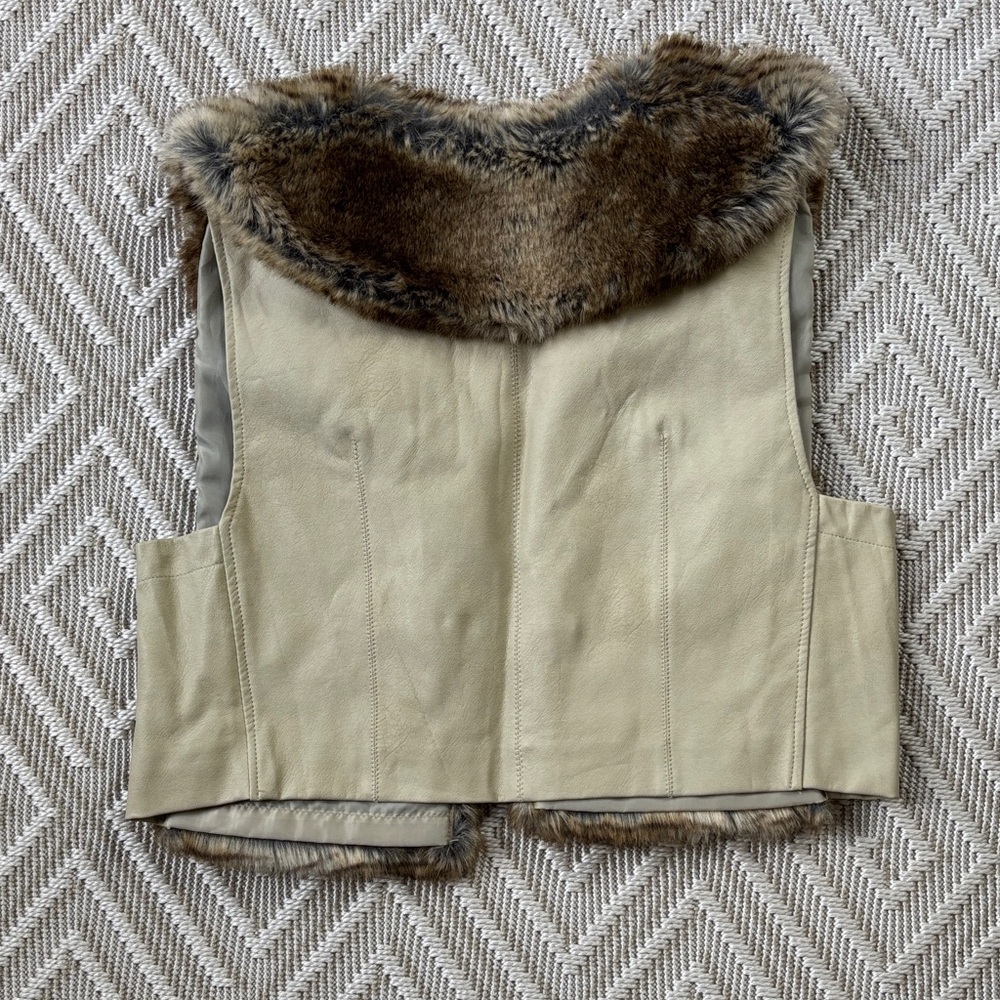 ILIA Faux Fur and Leather Cropped Vest in Rich Browns Size Medium - Picture 4 of 5